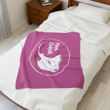 Manta Ray's Swimming - Velveteen Plush Blanket (Light Pink)