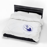 Manta Ray's Swimming - Velveteen Plush Blanket (White)